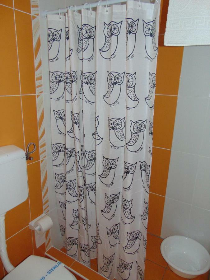 Apartman Fiva Apartment Pacir Екстериор снимка